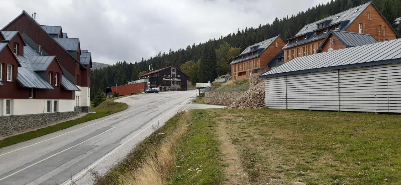 Apartman M5 Horni Misecky Exteriör bild